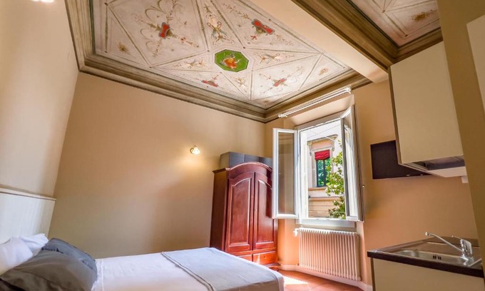 Historic Center Apartment | [Casa Museo] Sotto gli affreschi del 1800