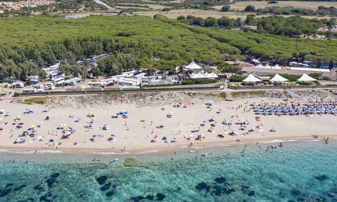 Vignola Mare House | Cosy apartment in villa for 6 people with pool, WIFI, A/C, TV and terrace
