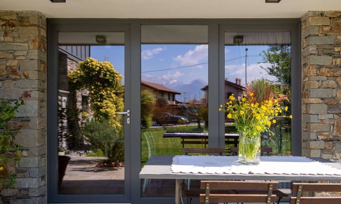 Colico Piano House | Cosy apartment in villa for 4 people with WIFI and terrace