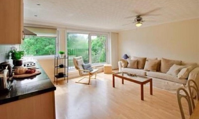 Morningside Apartment | Edin Morningside Apt