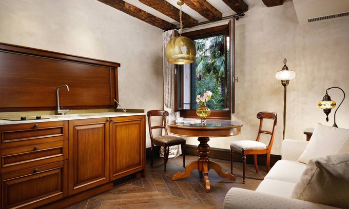 Santa Croce Apartment | Empress Theodora 1-Bedroom Luxury Apartments, a new solution for families.