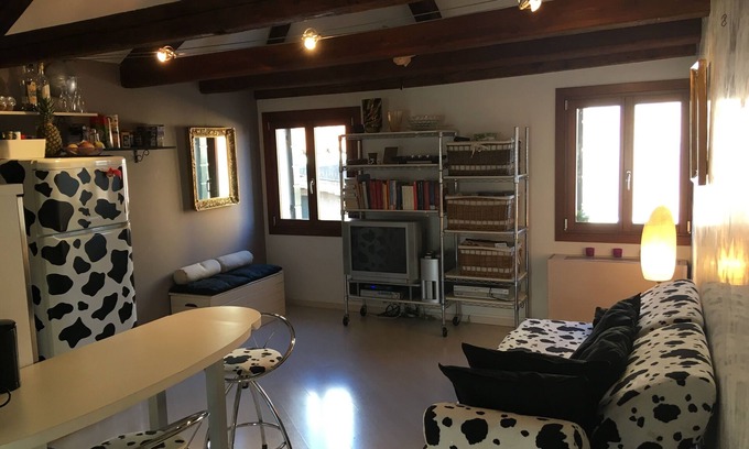 Cannaregio Apartment | Experience Venice like the venetian live it day by day !