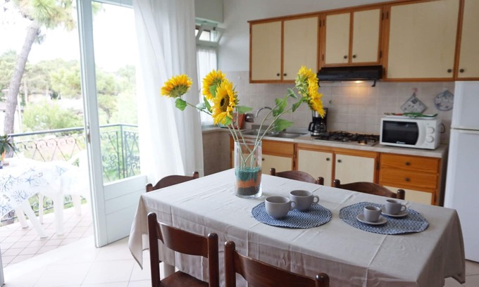 Lignano Pineta Apartment | Fantastic flat in a quiet villa with terrace in Lignano Pineta by BeahostRentals