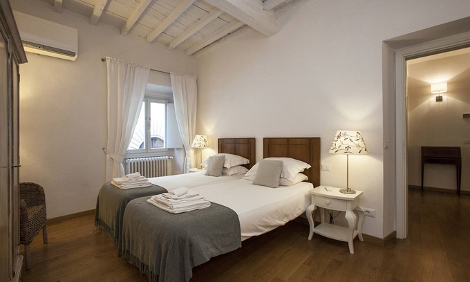 Santa Croce Condo | Francesca - Romantic apt near Piazza della Signoria