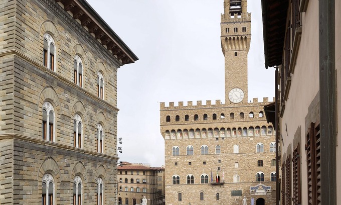 San Giovanni Apartment | Great and panoramic flat situated in the very heart of Florence.