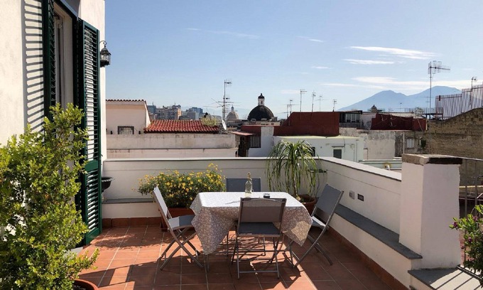 Naples City Centre Apartment | GREGORIUS DIAMERISMA: panoramic terrace