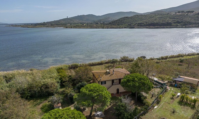 Santa Liberata Apartment | Holiday Apartment in Orbetello with 4 bedrooms sleeps 7