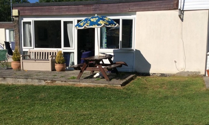 Bude Ski Chalet | Holiday Chalet - self catering for 4