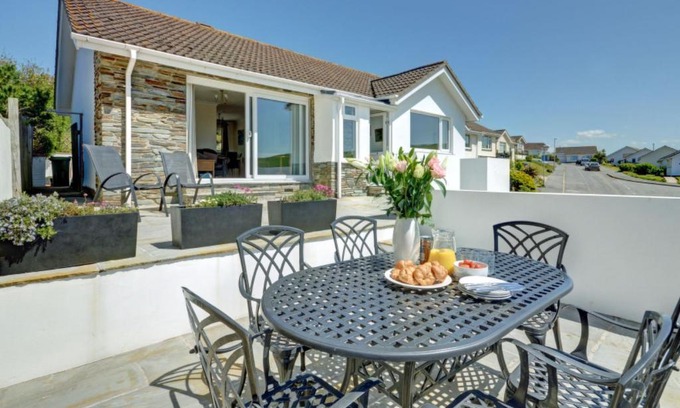 Woolacombe House | Holiday Home Oysters by Interhome