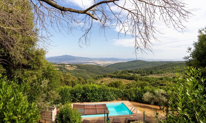 Roccastrada House | Holiday Home 'Quercia Grossa' with Private Pool, Private Terrace and Wi-Fi