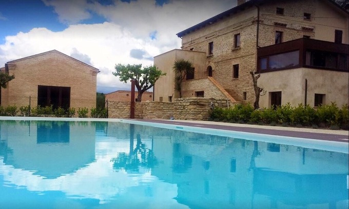 Montalto delle Marche Apartment | Homerez last minute deal - Nice apartment with shared pool