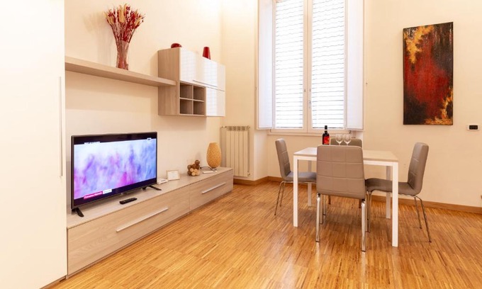 Rome City Centre Apartment | HomyHost - Opera Singer Home City Center - AC