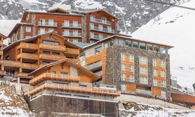 Cervinia Hotel | Hotel ∙ 2 guests