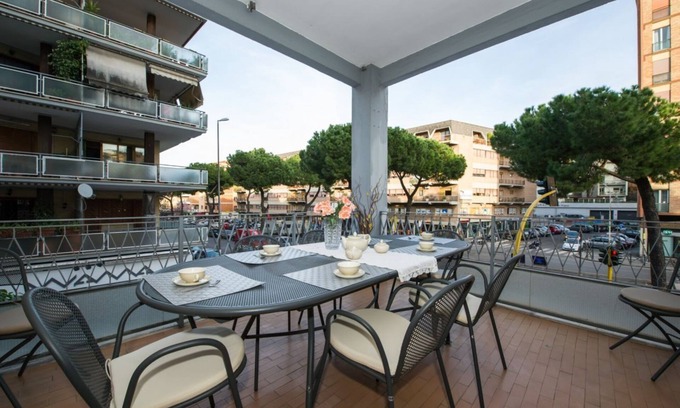 Quartiere XIII Aurelio Apartment | House Gregorio, large and comfortable apartment