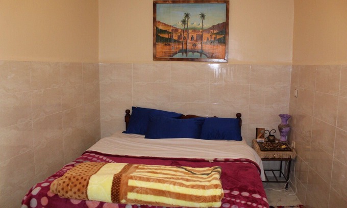 Anza Hostel | it’s a small apartment with all the facilities that you may need during yr trip