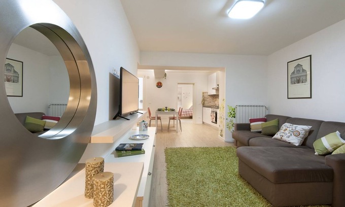 Santa Croce Apartment | Large and completely refurbished apartment with a beautiful patio.