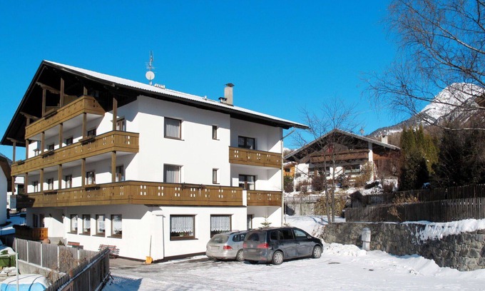 St. Valentin auf der Haide Apartment | Lovely apartment for 32 people with WIFI, TV, balcony and pets allowed