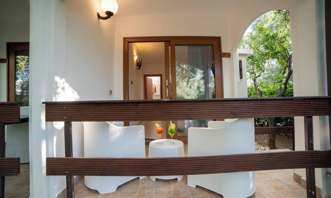 Mattinata House | "melograno" Holiday Home featured with Swimming Pool and Private Beach