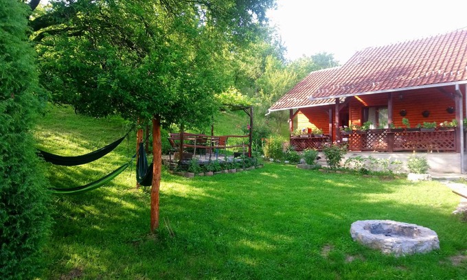 Uzice House | Motel ∙ 8 guests