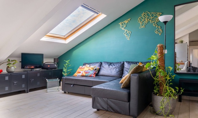 Naples City Centre Apartment | Naples Botanical Loft