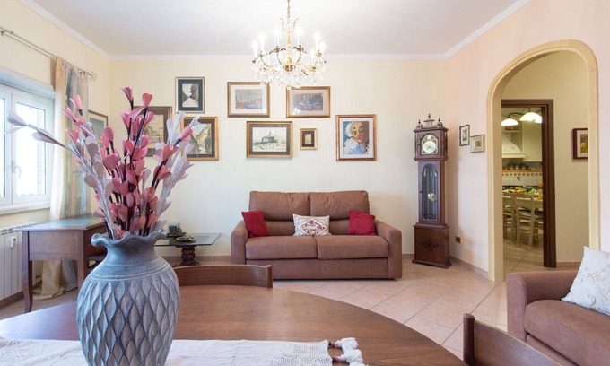 Trionfale Apartment | Nice apartment for 6 guests with A/C, WIFI, TV and balcony