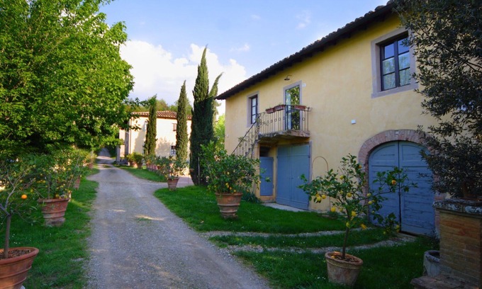 Poggiarello Villa | Nice apartment in villa with pool, WIFI, TV, patio and panoramic view, close to San Gimignano
