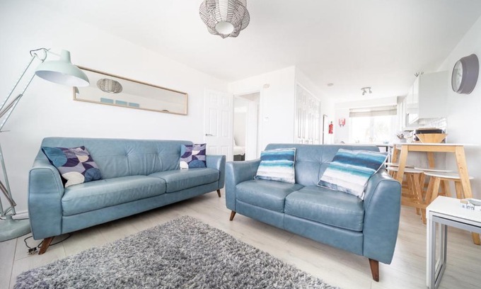 Newquay Apartment | Pass the Keys NEW SEA VIEW 2 BEDROOM COASTLINE APARTMENT