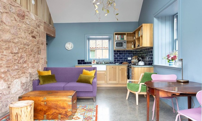 Haddington Cottage | PLOUGHMAN'S BOTHY AT PAPPLE STEADING - A cosy rural bolthole for 2 close to East Lothian's outstandi