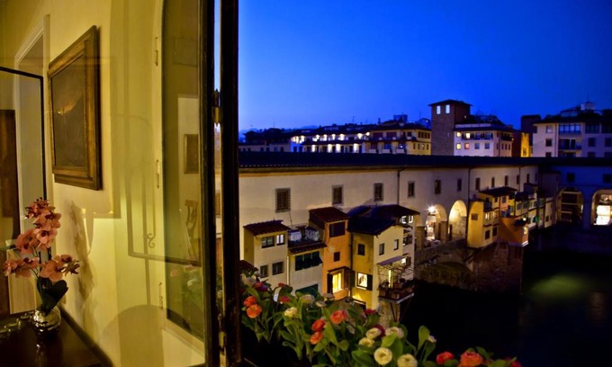 San Niccolo Apartment | Ponte Vecchio Amazing View