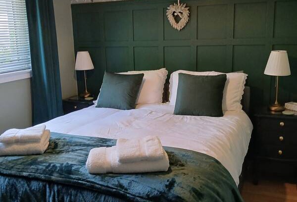 Longcroft Resort | Private room ∙ 2 guests