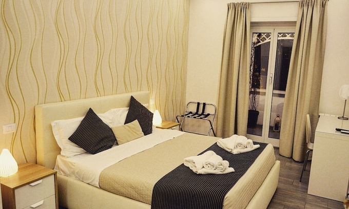 San Giovanni Hotel | RomAntic Dreams Guest House