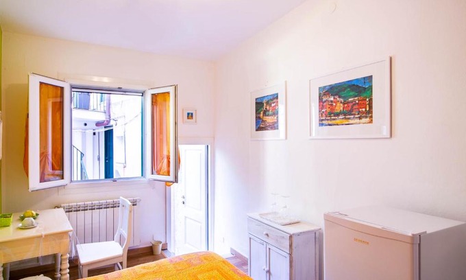 Vernazza House | solemagia in via roma