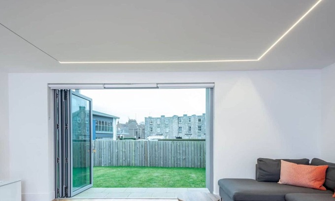 St. Andrews Apartment | Square Green | Garden Apartment With Putting Gree