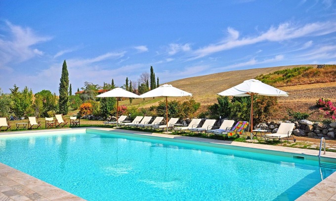 Gallina Villa | Stunning private villa with WIFI, private pool, TV, patio and panoramic view, close to Montepulc.