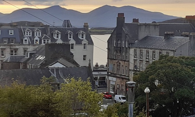 Limekilns Apartment | The Coorie Inviting 1-Bed Apartment in Oban