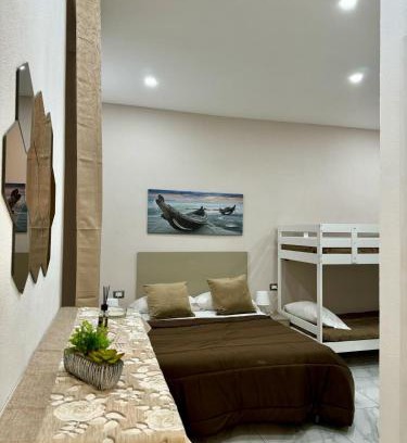 Quartieri Spagnoli Apartment | Toledo Terminal Center