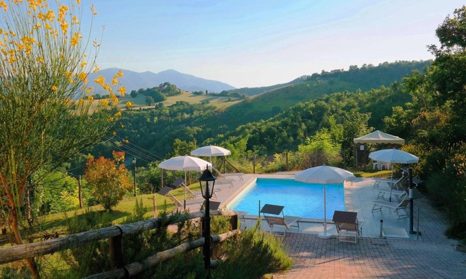 Acqualagna Villa | Villa ∙ 6 bedrooms ∙ 16 guests