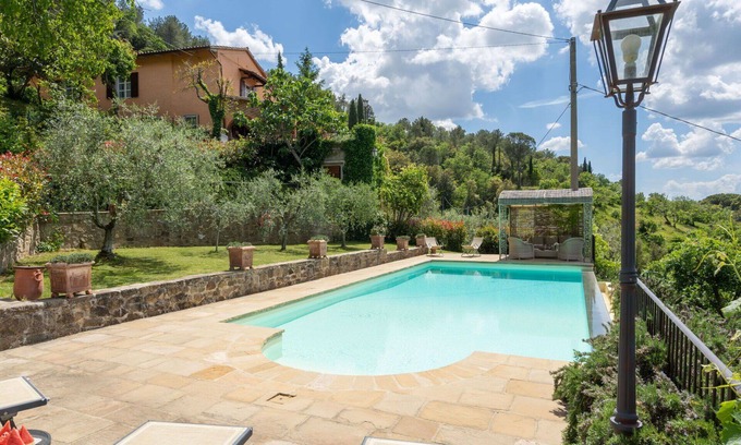Castiglion Fiorentino House | Wonderful private villa for 6 people with WIFI, private pool, TV, patio and pets allowed