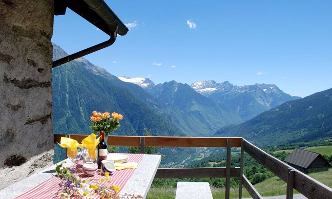 Acquarossa House | Wonderful private villa for 4 guests with TV, terrace, pets allowed and panoramic view