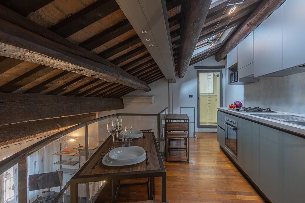 Ferrara Historic Centre Apartment | Piazza Trento Trieste Il Listone Exclusive Apt