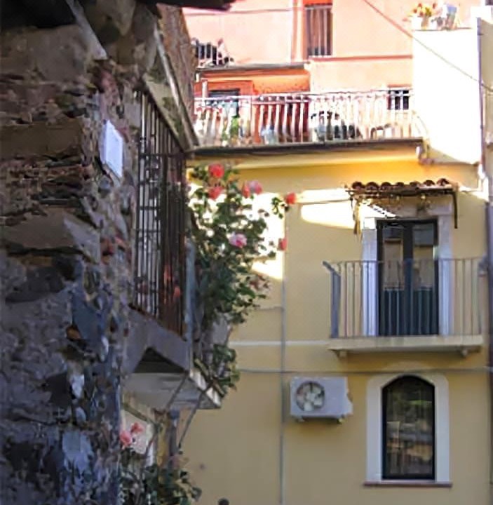 Photo of Buildings in Rovittello