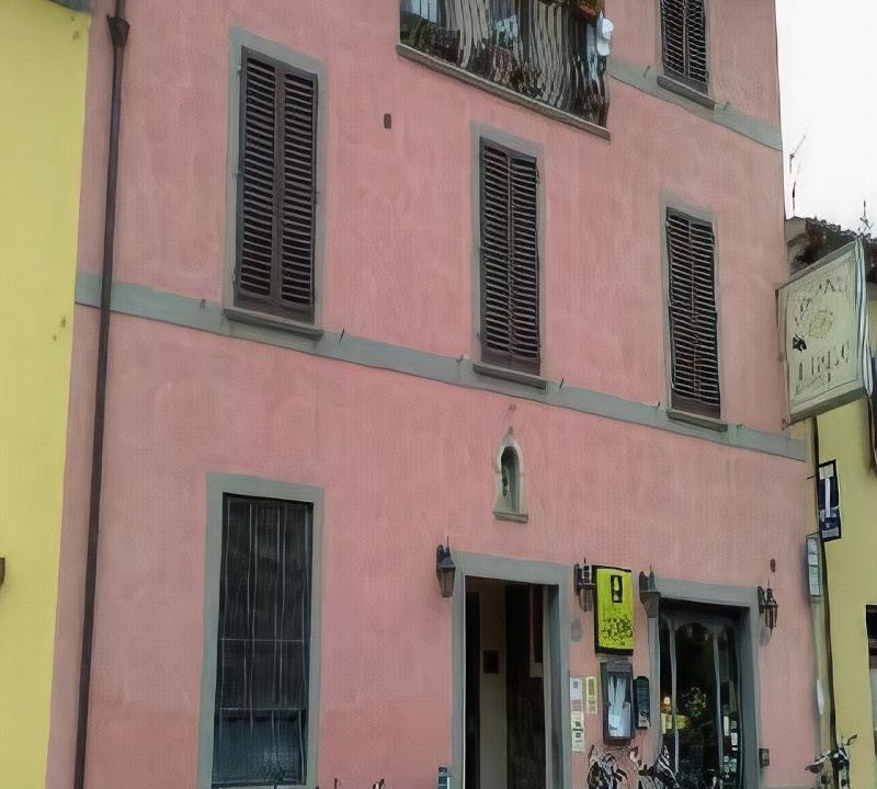 Photo of Buildings in Chiocchio