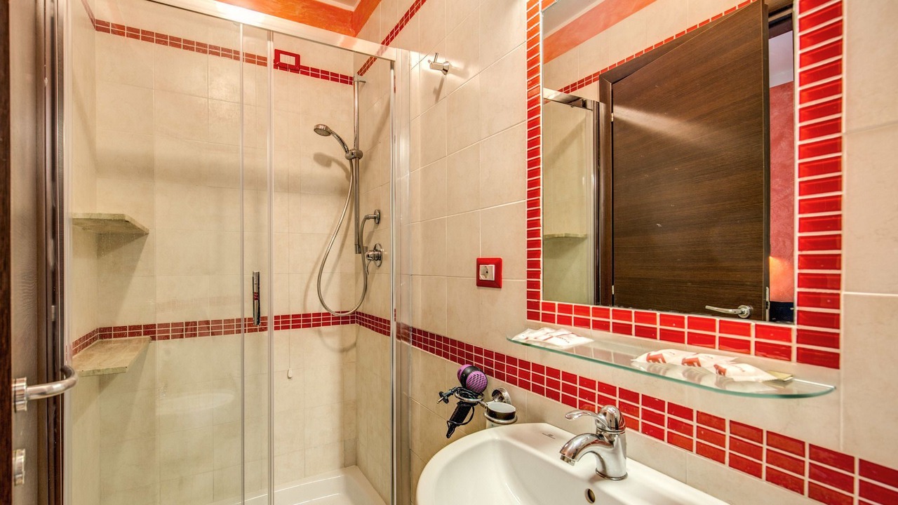 Photo of Bathroom in Esquilino