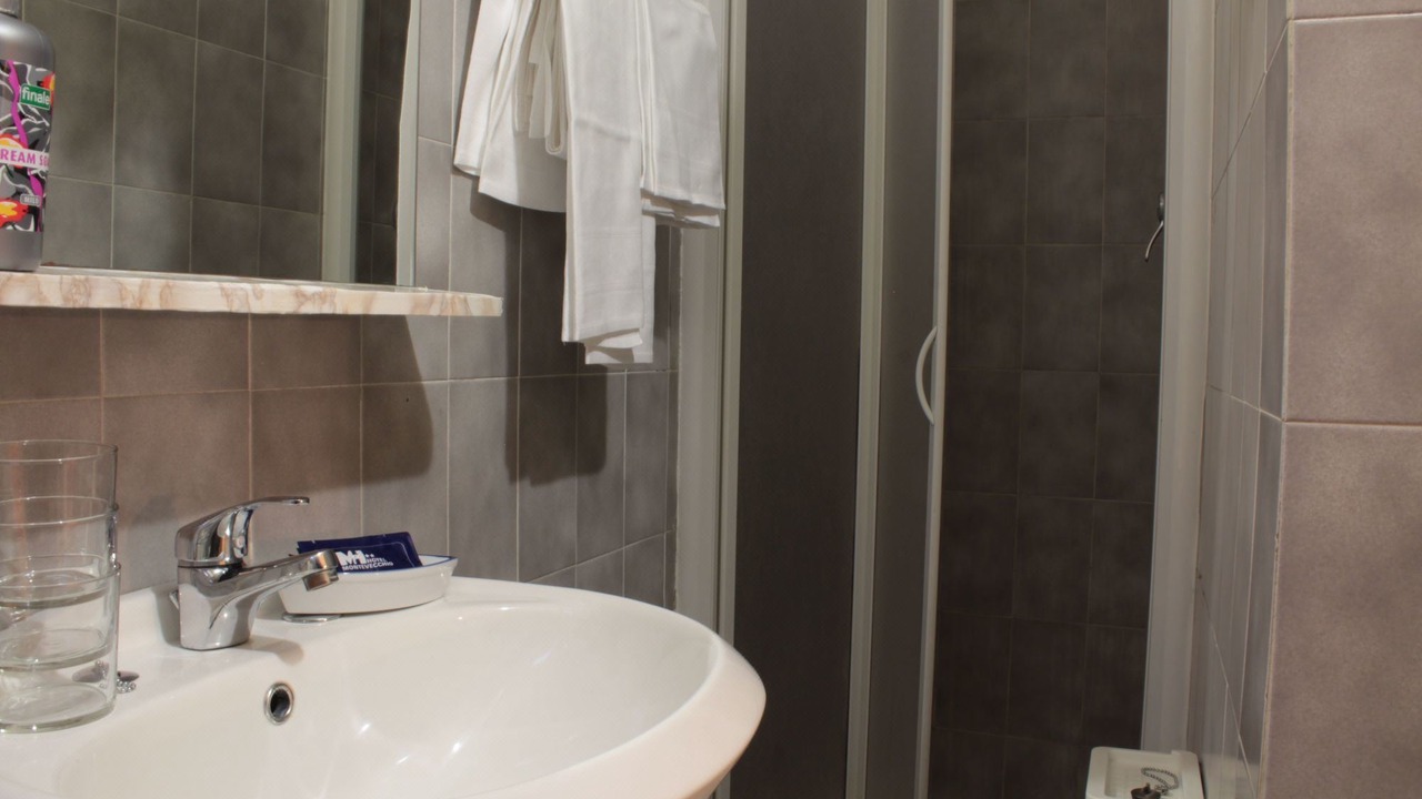 Photo of Bathroom in Historic Centre