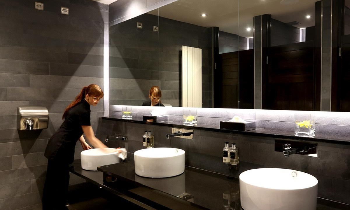 Photo of Bathroom in Crawfordsburn