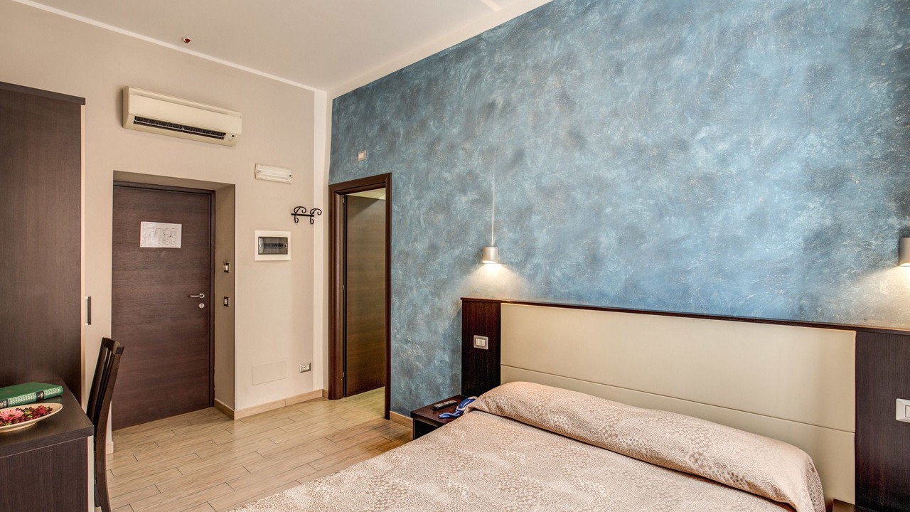 Photo of Bedroom in Esquilino
