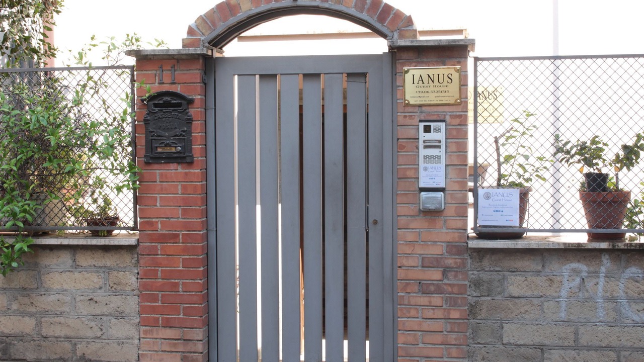 Photo of Buildings in Zona LIII Tomba di Nerone