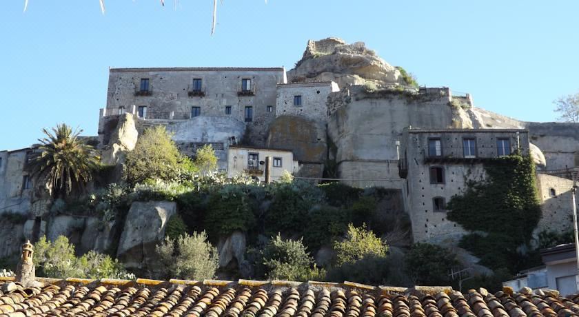 Photo of Buildings in Rovittello