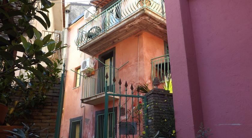 Photo of Buildings in Rovittello