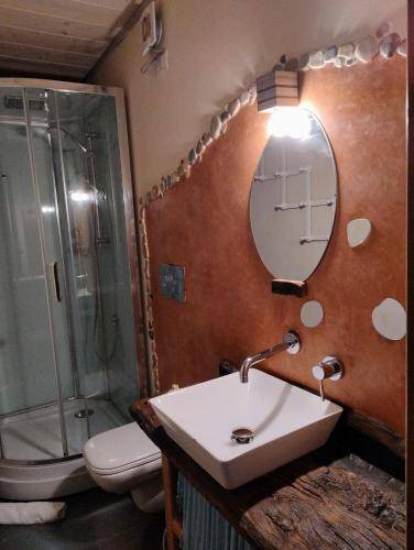 Photo of Bathroom in Secchiano